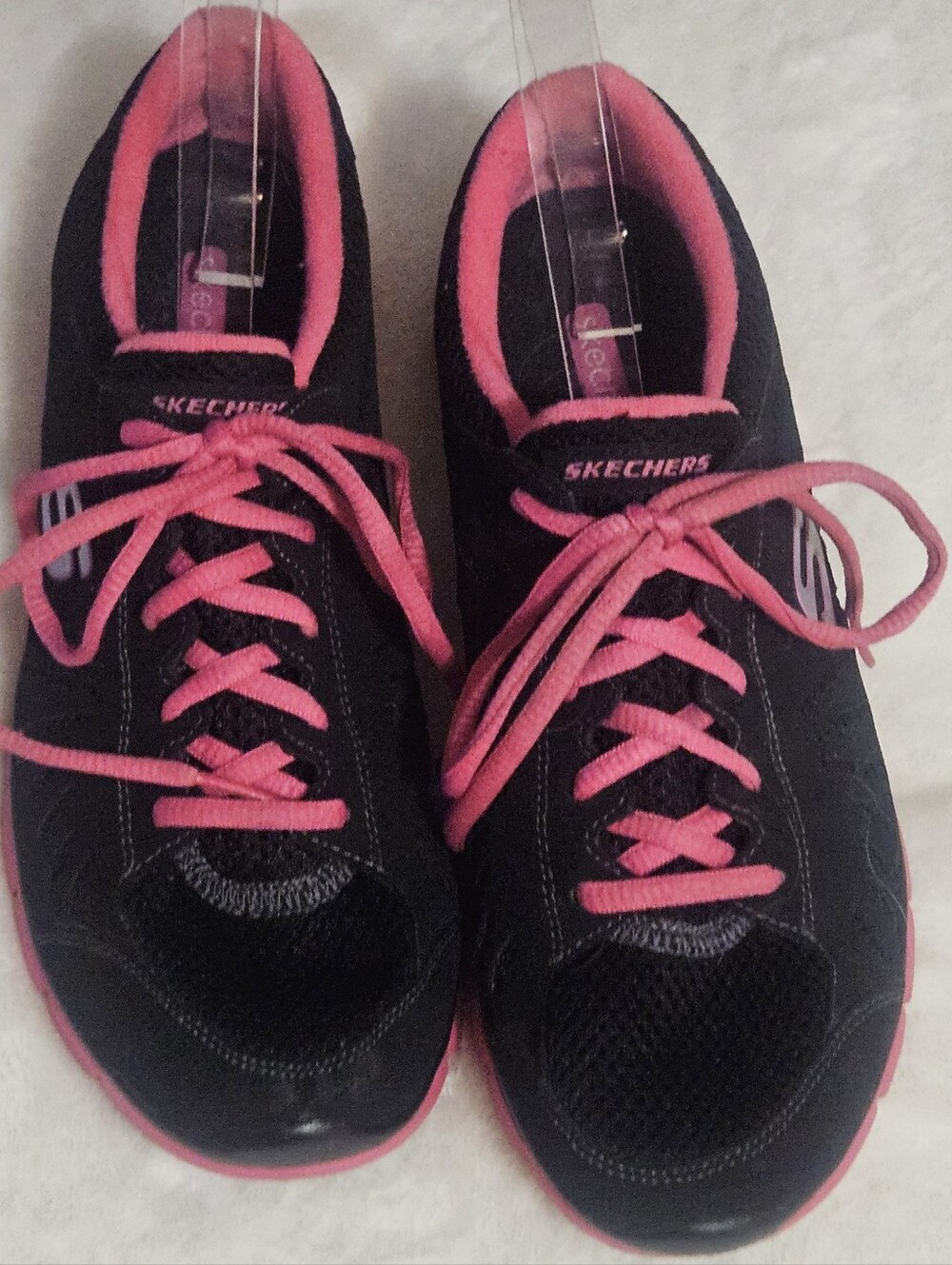 Skechers Flex Women's Black Athletic Sneakers with Pink Accents EUC Size 8
